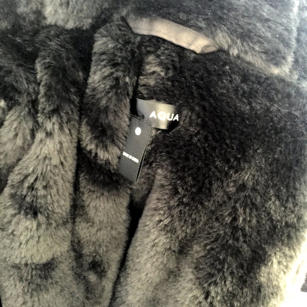 AQUA Black Canyon Parka with Large Fur Hood  S - Picture 8 of 8